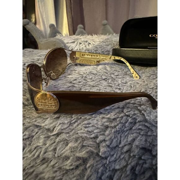 Coach loretta oversized Designer sunglasses main image 4
